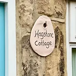 Hagstone Уитби