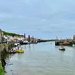 Hagstone * Whitby